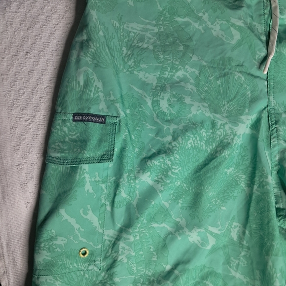 Men's XXL green swim shorts - Picture 4 of 6